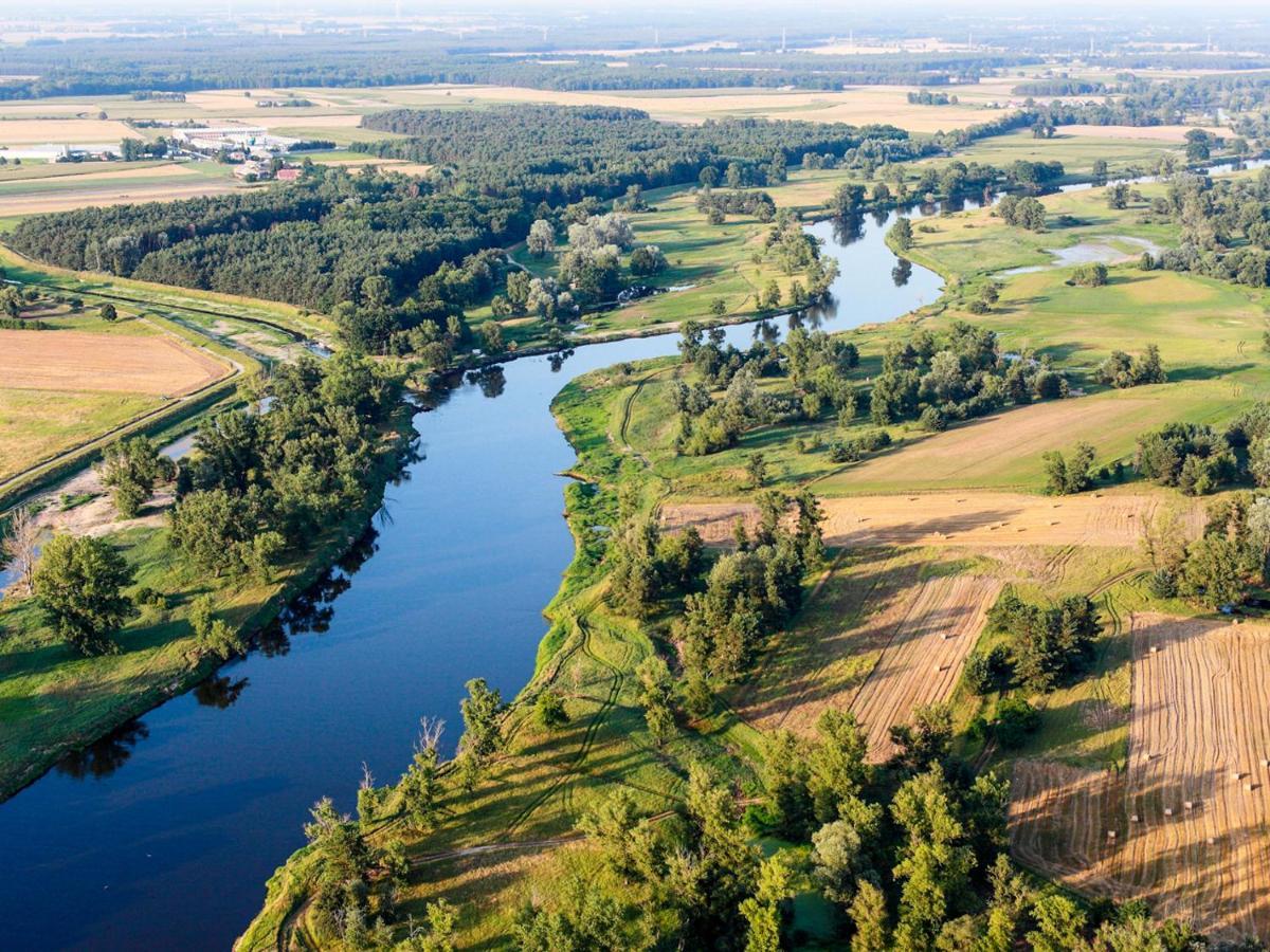 Bed and Breakfast Dwor Gogolewo Nad Warta Ksiaz Wielkopolski Экстерьер фото